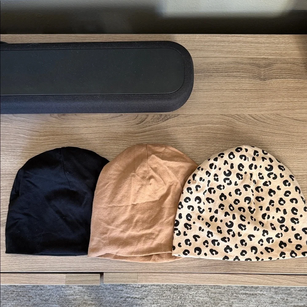 H&M Beanie Set - Picture 1 of 5
